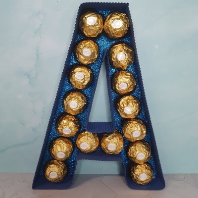 tarta dulce letra inicial nombre ferrero personalizada