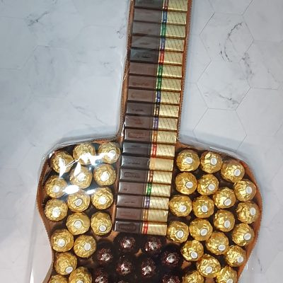 tarta chocolatinas personalizada