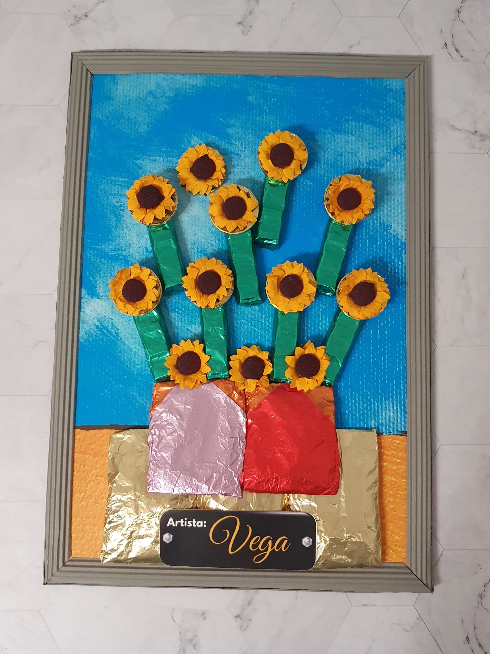 20231220_224303 tarta temática chocolatinas personalizada